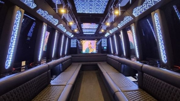 augusta 25 passenger party bus rental